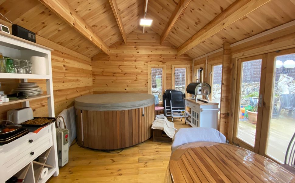 Charmante Maison dans les Pyrenees avec Chalet et Spa, Clé en Mains